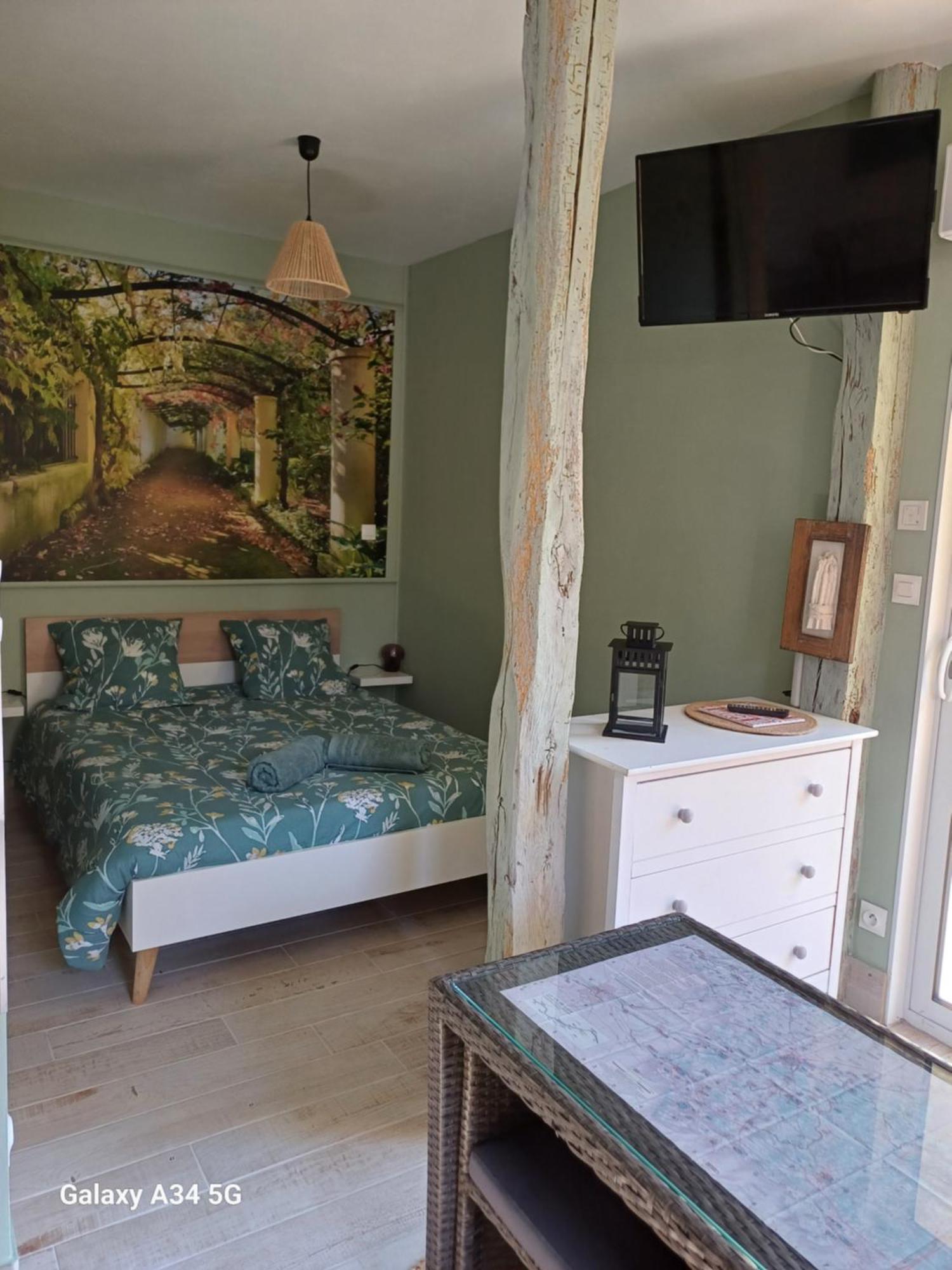 L'intervalle Des 18 Chateaux Apartment Saint-Georges-sur-Cher